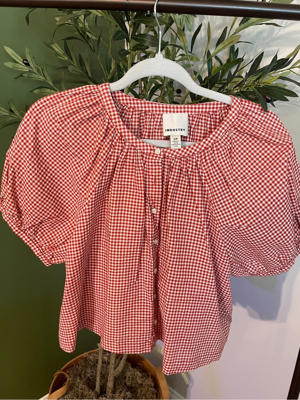 INDUSTRY Red Gingham Puff-Sleeve Button Front Blouse